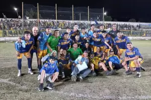 Policial gole 3-0 a Villa Dolores