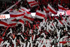 La pregunta millonaria: �Llegar a la Libertadores gracias a Boca � jugar la Sudamericana?