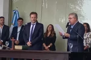 Alberto Natella y Lucas Pliche juraron como ministros de Gobierno y Transporte