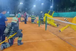 Cay un helicptero sobre las canchas de tenis del ex circuito KDT de Palermo