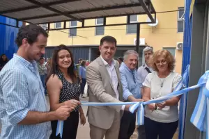 Desarrollo Productivo puso en funcionamiento el renovado Laboratorio de Sanidad Vegetal