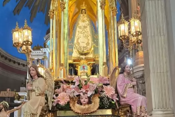 Catamarca vive la Fiesta de la Virgen del Valle: programaci�n de este lunes