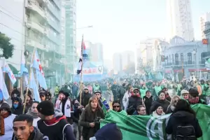 El Gobierno les descontar el da a los trabajadores que se adhieran al paro de ATE