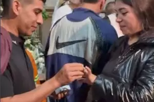 Un pedido de matrimonio frente a la Virgen del Valle conmovi a peregrinos en Catamarca
