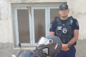 Polica salv la vida de una mujer que se ahogaba en Catamarca