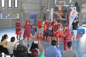 Salud y Bomberos formaron a primeros interventores para actuar en rescates acuticos