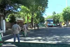 Municipales de F.M.E cortan Ruta n� 41 y profundizan el reclamo por el bono