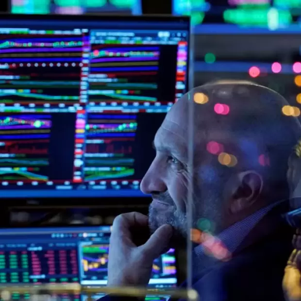 Bonos y activos argentinos rebotan hasta 3% y hay alivio en medio del conflicto global