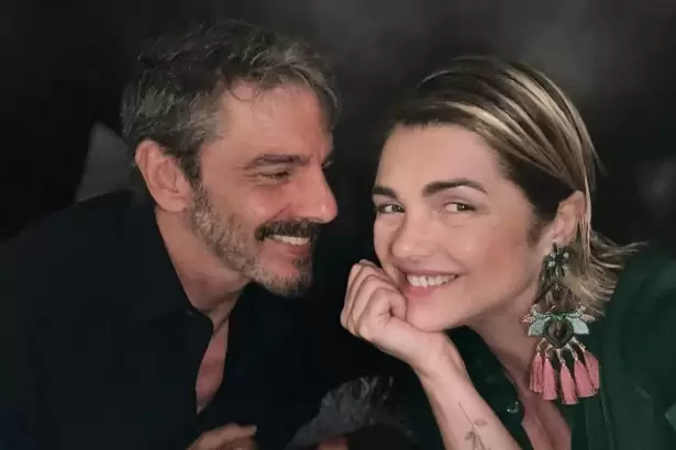 Araceli Gonz�lez celebr� 19 a�os con Fabi�n Mazzei: "Tu dignidad no se toca"