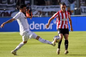 Platense y Estudiantes empatan por el Trofeo de Campeones