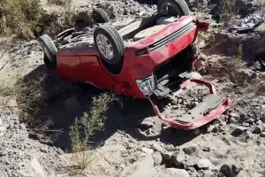 Grave accidente en la Ruta 43: cuatro j�venes resultaron heridos tras un violento vuelco