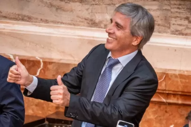 El sector textil cuestion� a Caputo por el precio de la ropa y apunt� a la carga impositiva