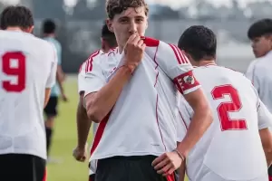 Scarlato deja River sin firmar contrato y en medio de un esc�ndalo: su madre denuncia presiones
