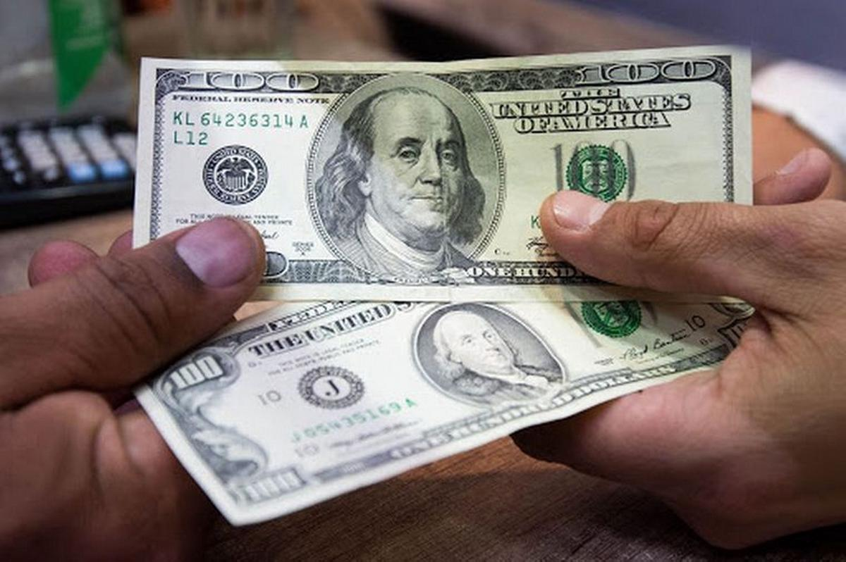 El dólar oficial subió por cuarta jornada consecutiva: a cuánto cotizó