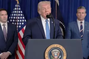 Trump afirm� que Delcy Rodr�guez "est� cooperando" con EE.UU. en la transici�n de Venezuela