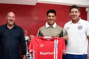 Argentinos present� a Enzo P�rez como refuerzo: "Jerarqu�a"