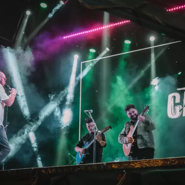 Carafea otra vez en lo m�s alto: la banda es Consagraci�n en el Festival de Baradero