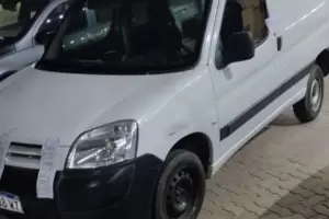 Recuperan un veh�culo municipal denunciado como robado en Bel�n