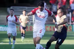 El Hurac�n de Diego Mart�nez aplast� a Cerro Porte�o por la Serie R�o de La Plata