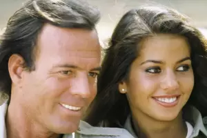 Abusos, drogas y control: la historia de la primera mujer que denunci� a Julio Iglesias