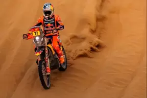 Benavides dio el golpe en el Dakar y es el nuevo l�der de la general en motos