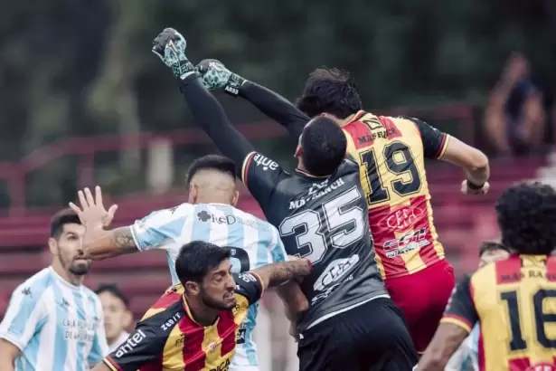 Atl�tico Tucum�n venci� a Progreso y sum� su segundo triunfo en el a�o