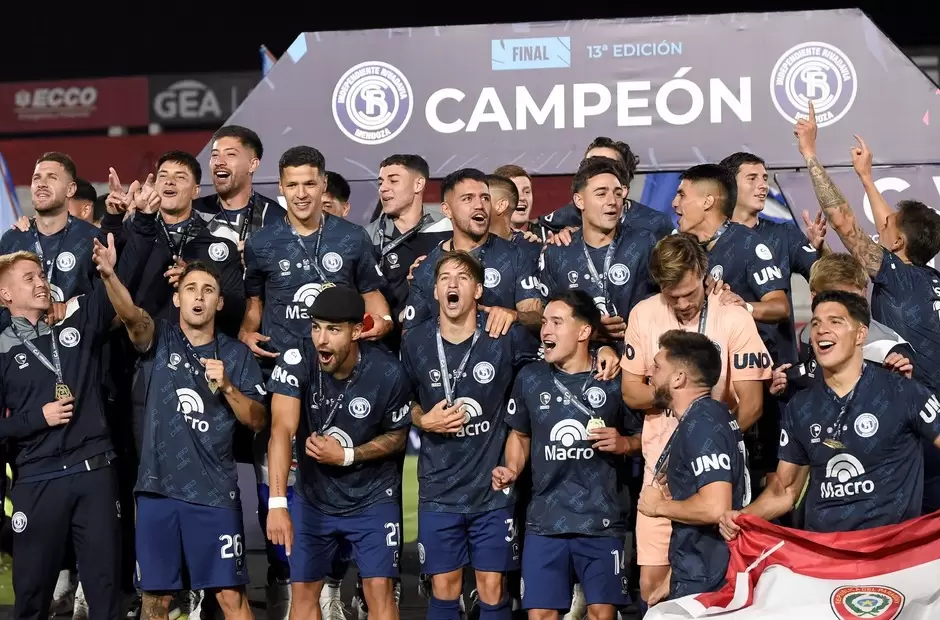 Independiente Rivadavia, los anteriores campeones