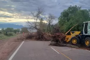 Tras el fuerte temporal, piden extremar precauciones entre Tinogasta y El Puesto