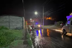 Creciente del r�o en Pom�n dej� viviendas inundadas y vecinos evacuados