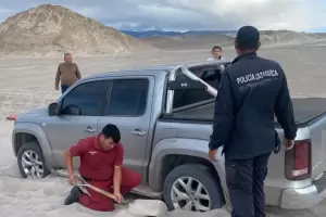 Rescataron a cuatro turistas que quedaron varados en el Campo de Piedra P�mez