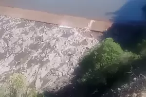 El dique Las Pirquitas alcanz� su nivel m�ximo y comenz� a verter agua