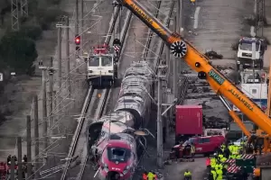 "Paren el tr�fico de las v�as urgente": el audio del maquinista de la tragedia en Espa�a