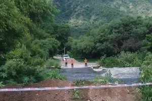Catamarca mantiene cerrados badenes y cruces por la crecida de r�os y el vertido del Dique Las Pirquitas