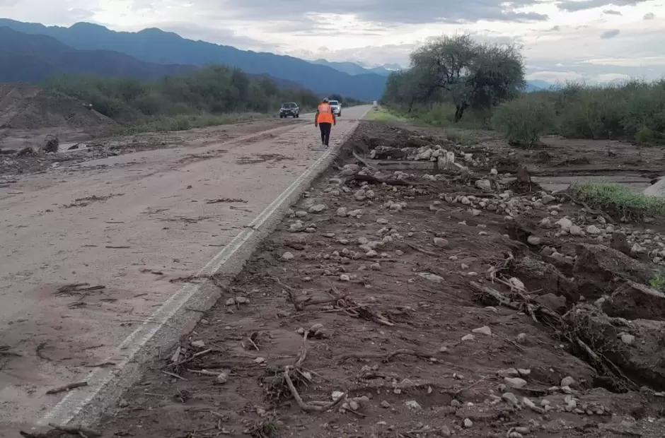Ruta Nacional 40, entre Cerro Negro y Londres (Bel�n)