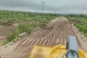 Lluvias en el oeste provincial: despejan rutas afectadas por derrumbes y ca�da de material