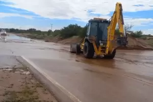 Crecida de r�os afecta la circulaci�n en la Ruta Nacional 60
