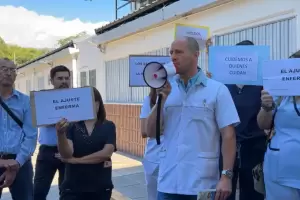 Fuerte reclamo por las Guardias m�dicas en el Hospital San Juan con eco en el interior
