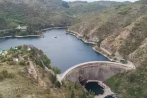 Tragedia en Los Molinos: hallan a un turista sin vida en su kayak