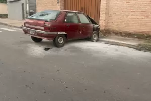 Un conductor de 72 a�os perdi� el control frente a la Unidad Judicial N�3