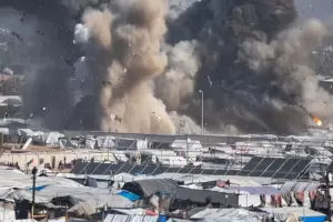 Al menos 26 muertos tras una violenta ofensiva de Israel en Al Mawasi y Jan Yunis