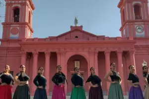 Ra�ces en alto: el elenco catamarque�o que representar� al pa�s en el exterior