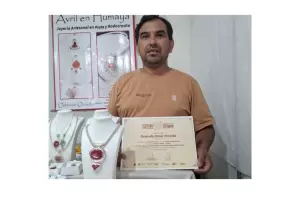 Orgullo Catamarque�o: Orlando Oviedo se consagra en la Feria Cort�zar