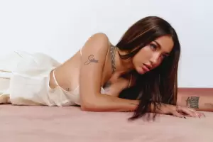 Mar�a Becerra sorprendi� a todos con un rotundo cambio de look: el antes y despu�s