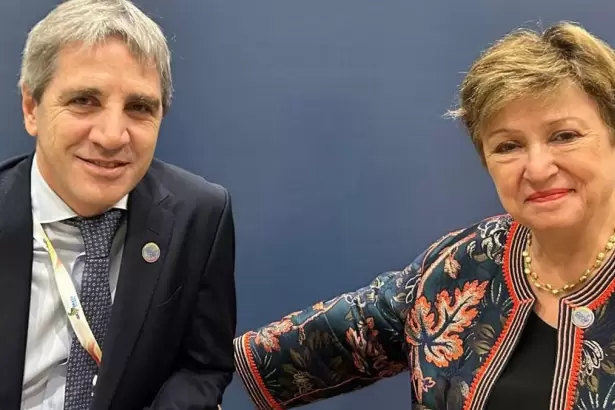 El FMI eval�a el programa econ�mico de Luis Caputo: los n�meros de la revisi�n y los focos de conflicto