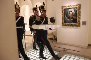 Traslado hist�rico: el sable corvo de San Mart�n regresa al Regimiento de Granaderos