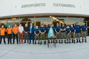 Un segundo grupo de brigadistas catamarque�os parti�  a la Patagonia para combatir los incendios