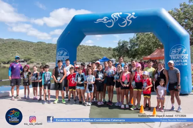 Deportistas catamarque�os competir�n en el Triatl�n de la Vendimia en Mendoza