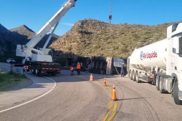 Operativo por cami�n siniestrado: habr� cortes totales en la RN 60, en La C�bila