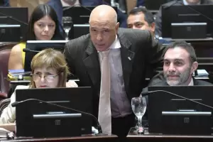 Senado: comenz� el debate por la reforma laboral y se espera una marat�nica sesi�n
