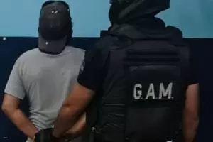 Arrestan en Catamarca a un hombre acusado de agredir a su pareja y robar una moto